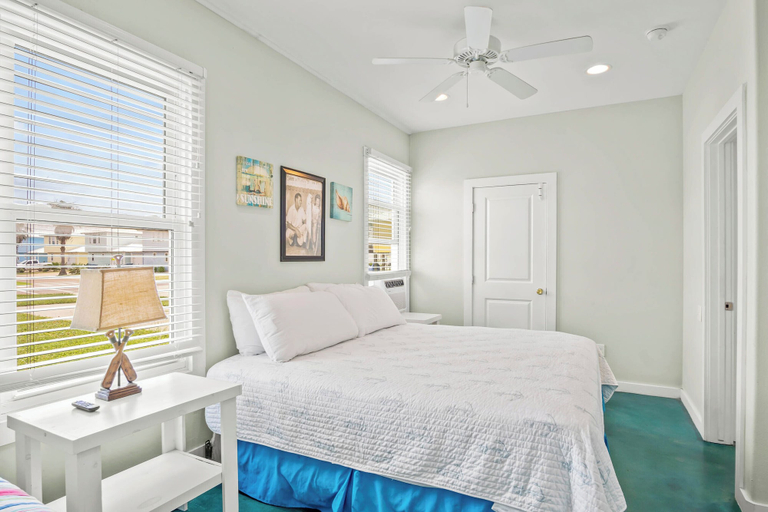 Bedroom 2, 7 Heaven by Silver Sands Vacation Rentals, Nueces