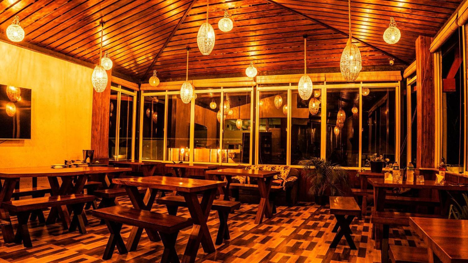 Food & Drinks 4, Manthra Leisure, K.F.G. & G. Korale