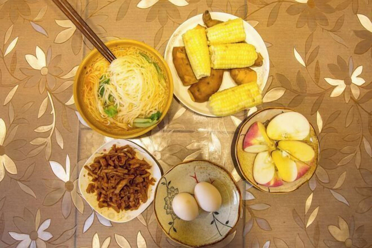 Food & Drinks 5, Snail Inn (Tengchong), Baoshan