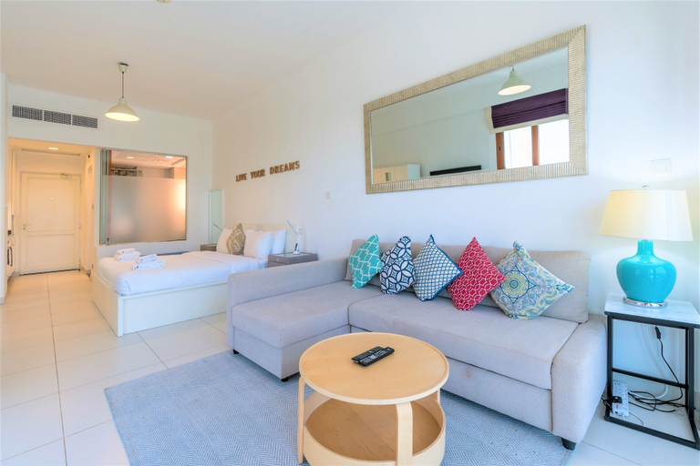 Others 3, Luxurious Studio With Breath-taking Palm Views, Dubai