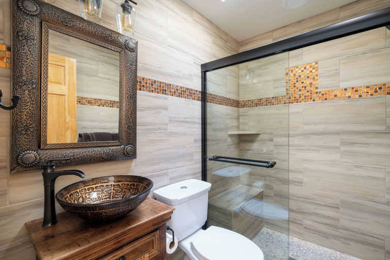 Bathroom, Casita de Jeanetta by Kokopelli Property Management, Santa Fe