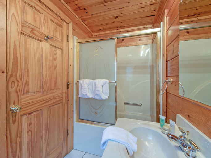 Bathroom 4, Picture Perfect by Jackson Mountain Rentals, Sevier