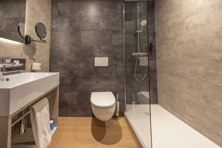 Bathroom 5, Fletcher Hotel-Restaurant Apeldoorn, Apeldoorn