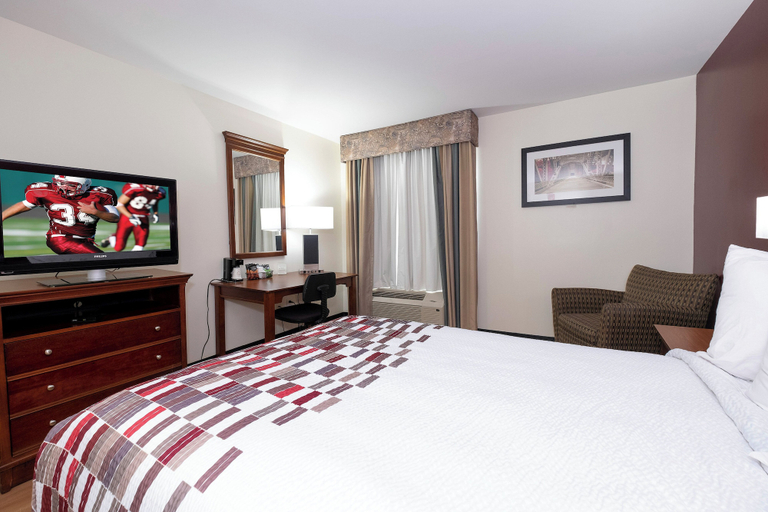 Bedroom 2, Red Roof Inn & Suites Houma, Terrebonne