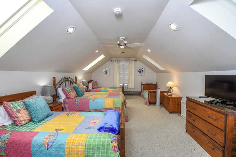 Bedroom 1, Sunrise by Taylor Made Deep Creek, Garrett
