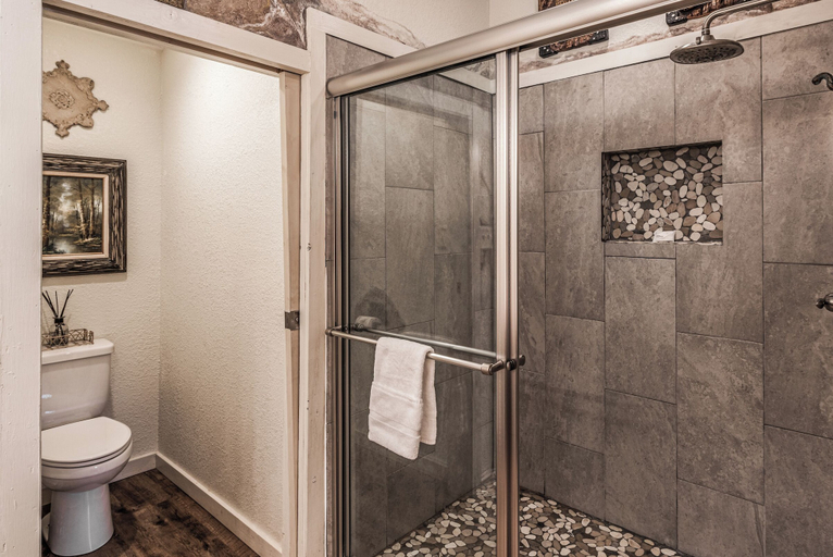 Bathroom 4, Sugar Butter Chalet by Ruidoso Vacation Rentals, Lincoln