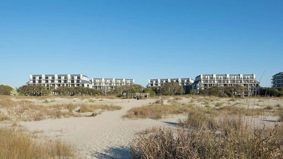 Exterior & Views 2, 322 D Shipwatch by Avantstay Community Pool Access & Close to Beach!, Charleston
