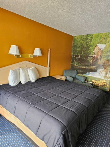 Bedroom 3, The Hastings Inn Parsons, Labette