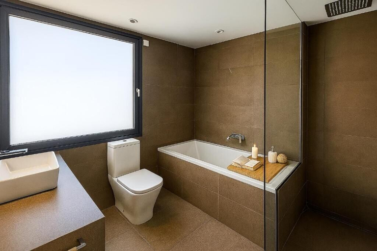 Bathroom 5, Hotel Sitges, Barcelona