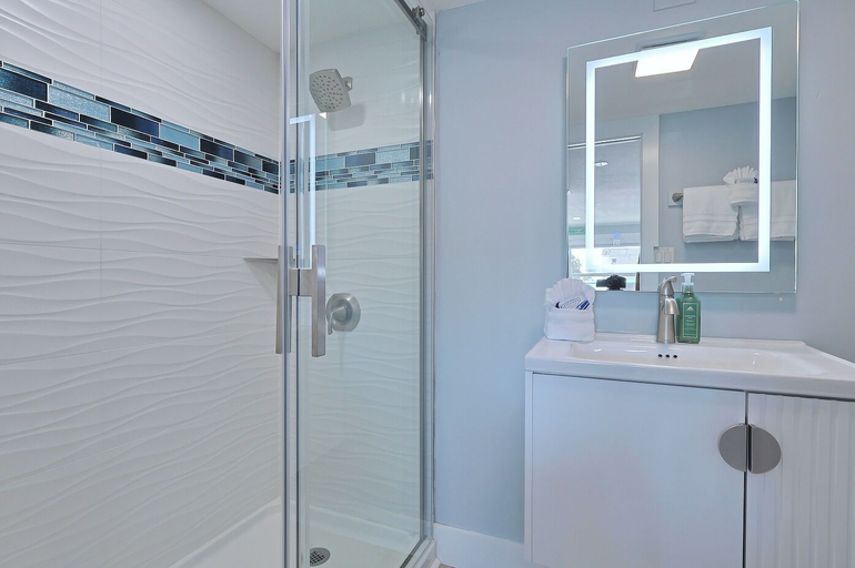 Bathroom 4, The Inn On Siesta Key, Sarasota