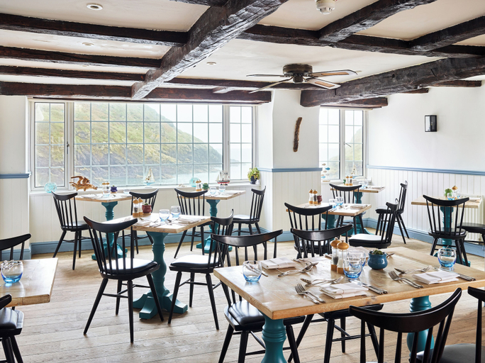 Food & Drinks 4, The Lugger Hotel, Cornwall