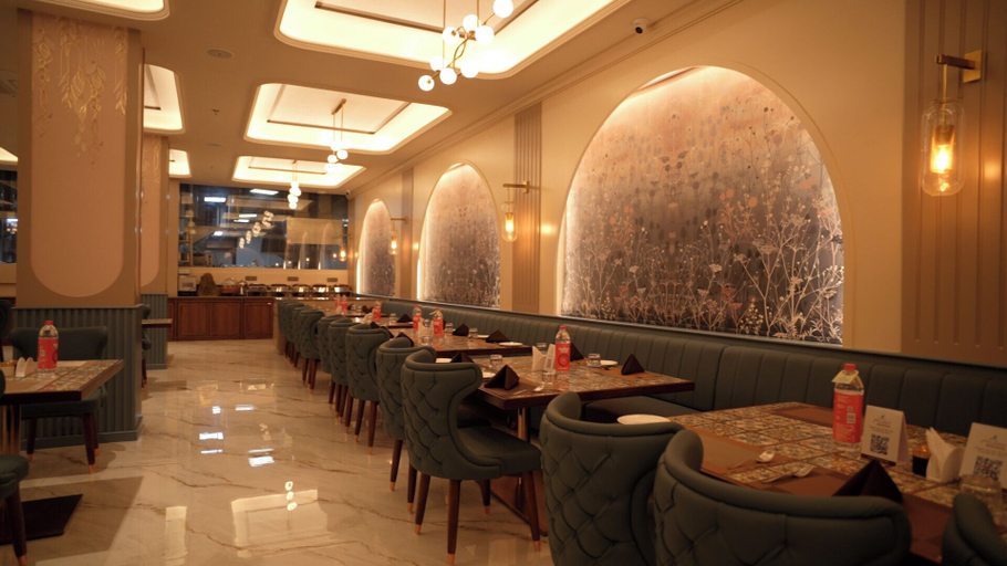 Food & Drinks 5, Hotel Roma Kristo, Devbhumi Dwarka