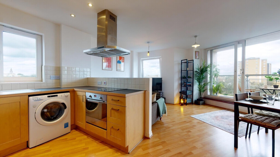 Others 4, Cozy Hackney Apartment, London