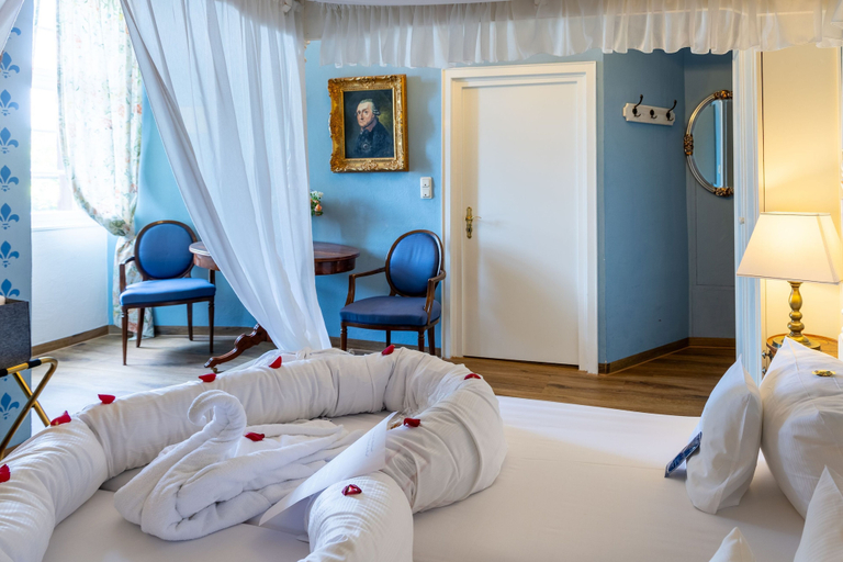 Bedroom 3, Hotel Burg Trendelburg, Kassel