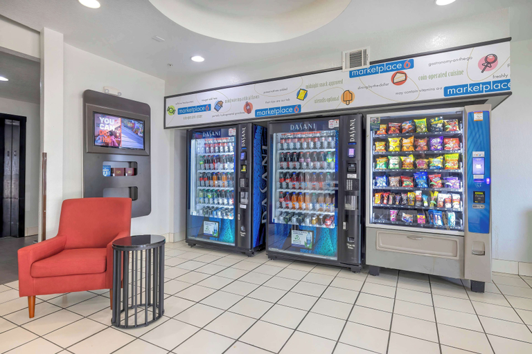 Food & Drinks 5, Motel 6 Cedar Park, TX, Williamson