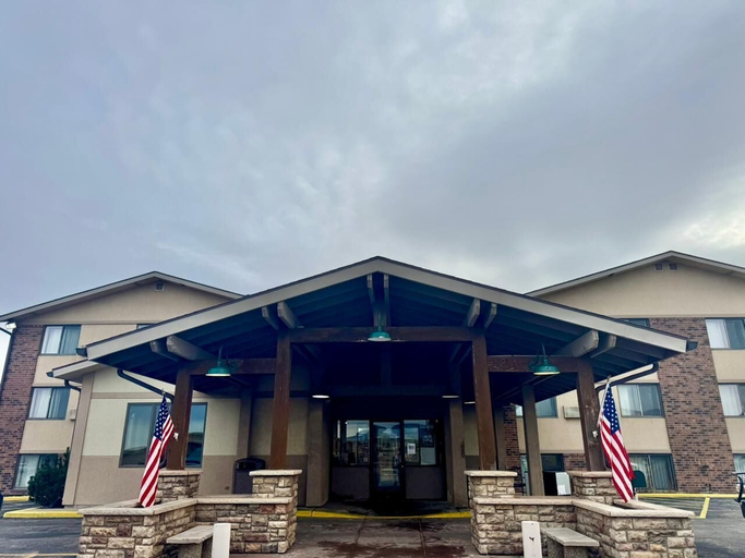 Exterior & Views 1, Fairbridge Inn And Suites, Lawrence