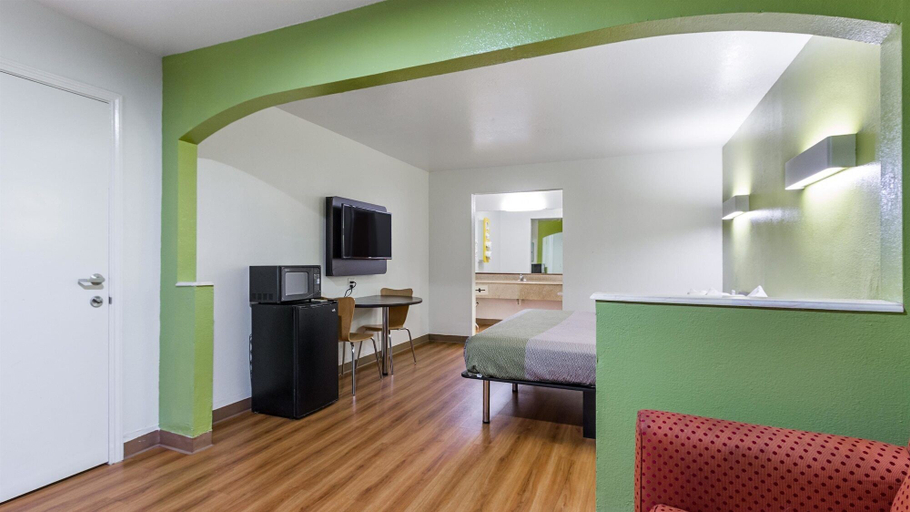 Others 5, Motel 6 San Marcos, TX - North, Hays