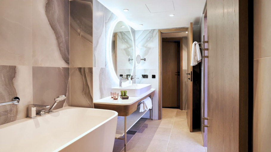 Bathroom 5, Nordic Hotel Forum, Tallinn