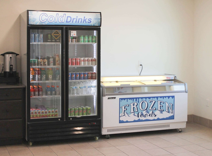 Food & Drinks, Motel 6 Rexburg, ID, Madison