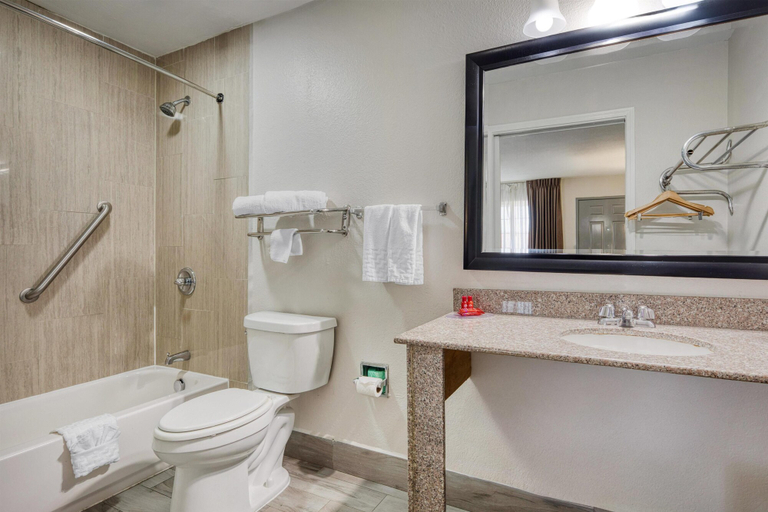 Bathroom 4, SureStay Hotel by Best Western Terrell, Kaufman