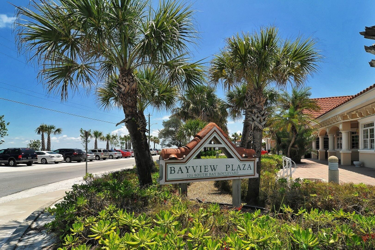 Exterior & Views, Coconut Bayou 2 Bedroom Home by RedAwning, Manatee