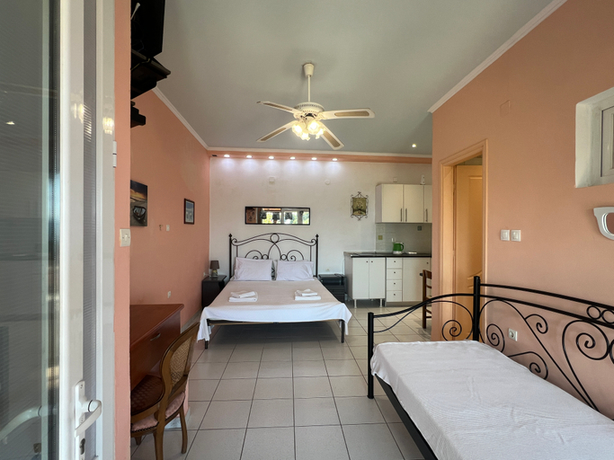Bedroom 2, ANDROMACHES APARTMENTS, Ionian Islands