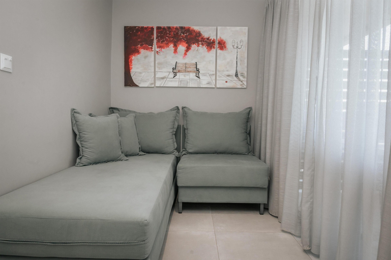 Bedroom 2, Elizabeth Queen Luxury Rooms, Central Macedonia