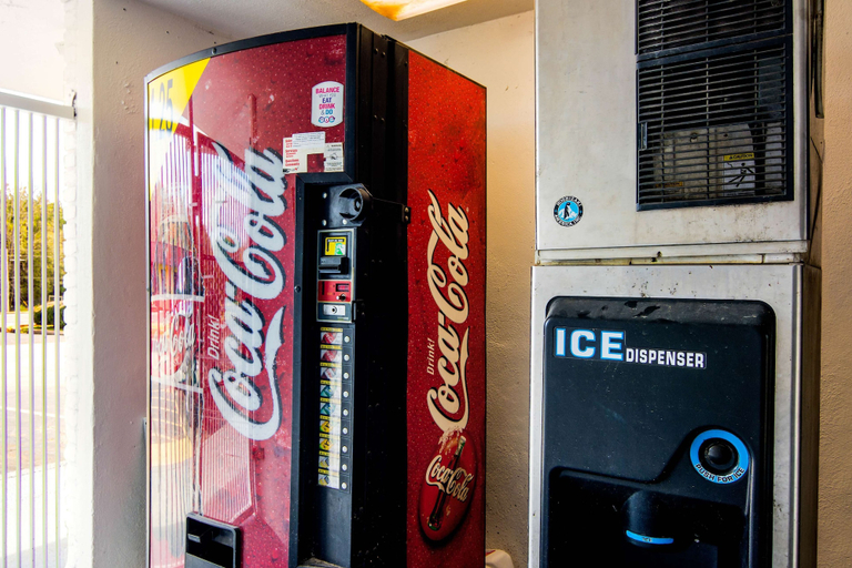 Food & Drinks 5, Studio 6 Extended Stay - Lagrange, GA, Troup