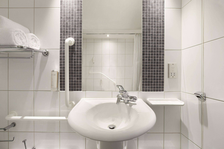 Bathroom 4, Ramada London North M1, London
