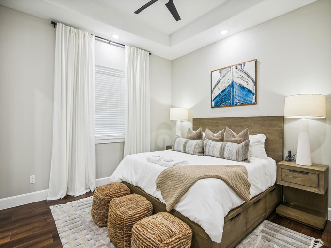 Bedroom 1, Sandy Cheeks Surfside by Ryson Vacation Rentals, Brazoria