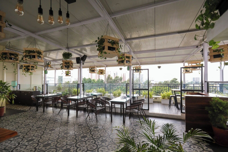 Food & Drinks 5, Earth Hotels, Bangalore