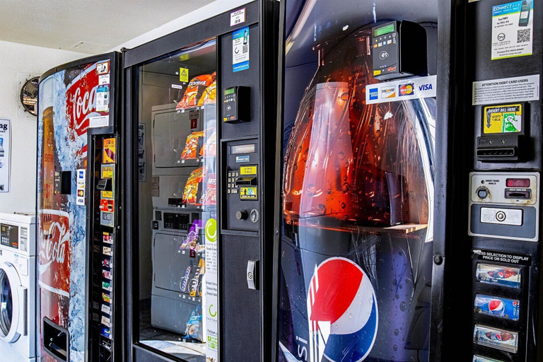 Food & Drinks 5, Motel 6 Palatine, IL - Chicago Northwest, Cook