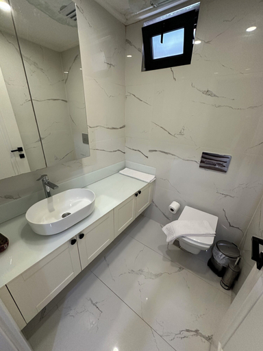 Bathroom 3, Kundu Park Villas, Antalya