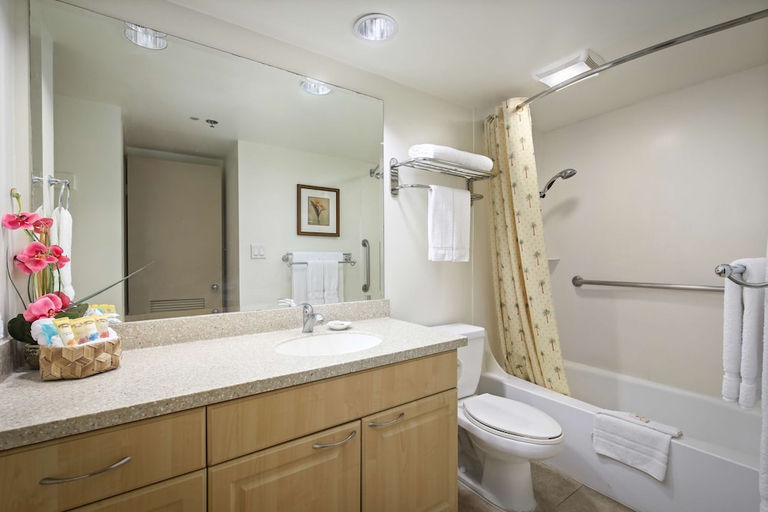 Bathroom 5, Aston Waikiki Sunset, Honolulu