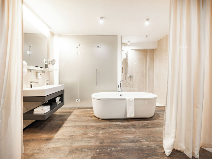 Bathroom 4, Hotel City Maribor, Maribor