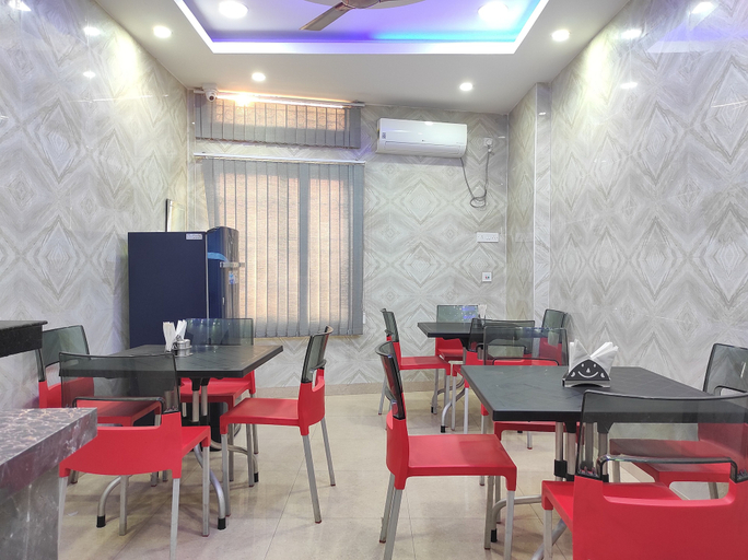 Food & Drinks 4, Sawkmie Hotel, Kamrup Metropolitan