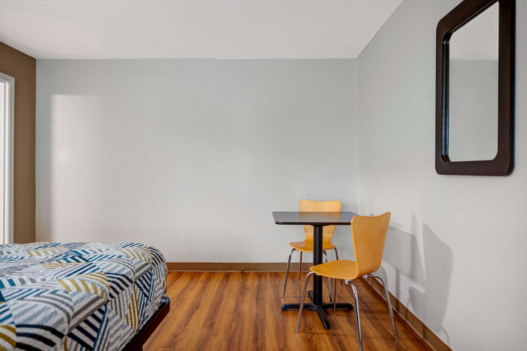 Bedroom 4, Motel 6 Portland, OR - Downtown, Multnomah