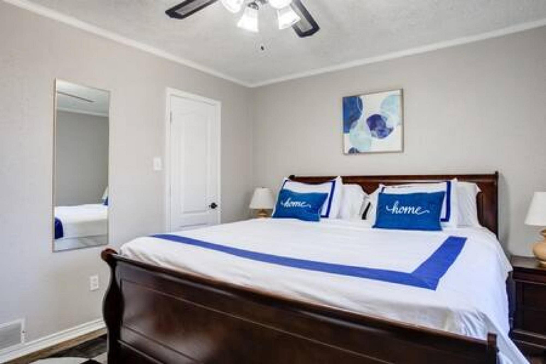 Bedroom 5, La Palma Guesthouse - Near Texas Tech, Lubbock