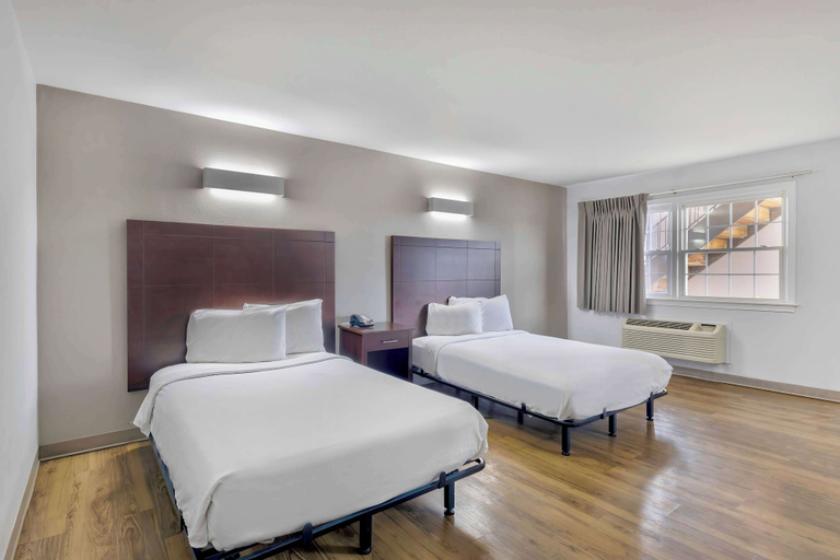 Bedroom 3, Motel 6 Falls Church, VA - Arlington Boulevard, Fairfax