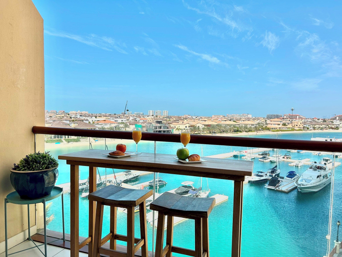 Sport & Beauty 5, Luxury on the Palm with Marina view balcony, Dubai