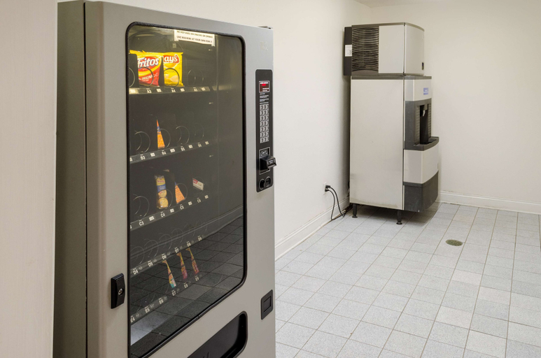 Food & Drinks 5, Motel 6 Mobile, AL, Mobile
