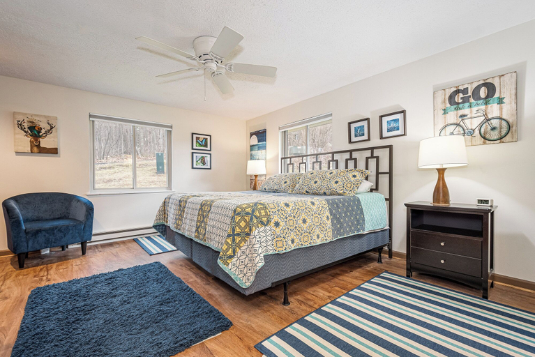 Others 3, Cub House by Taylor Made Deep Creek, Garrett