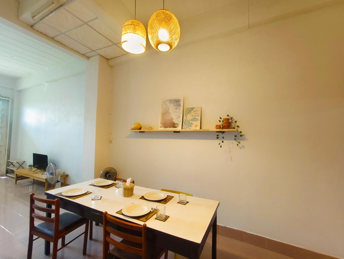 Food & Drinks 4, House 1 for 6 guests(the whole house 3 beds), Hat Yai