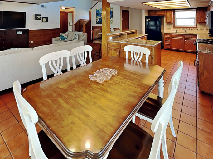 Food & Drinks, The Seagulls Nest by Silver Sands Vacation Rentals, Nueces