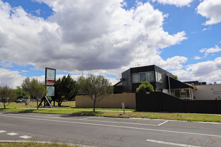 Exterior & Views 2, Bendigo Motor Inn, Gr. Bendigo - Inner West