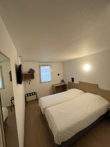 Bedroom 3, Brit Hotel Essentiel St Flour, Cantal