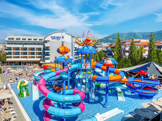 Blue Wave Suite Hotel - All Inclusive - Cek Promo Hotel Murah Terbaru ...