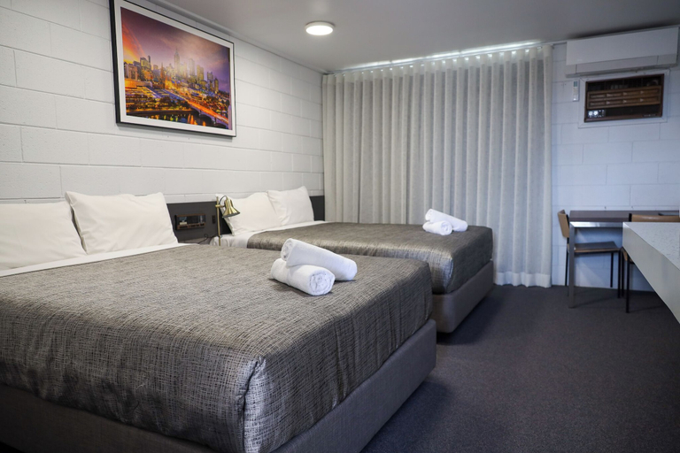Bedroom 3, Bendigo Motor Inn, Gr. Bendigo - Inner West