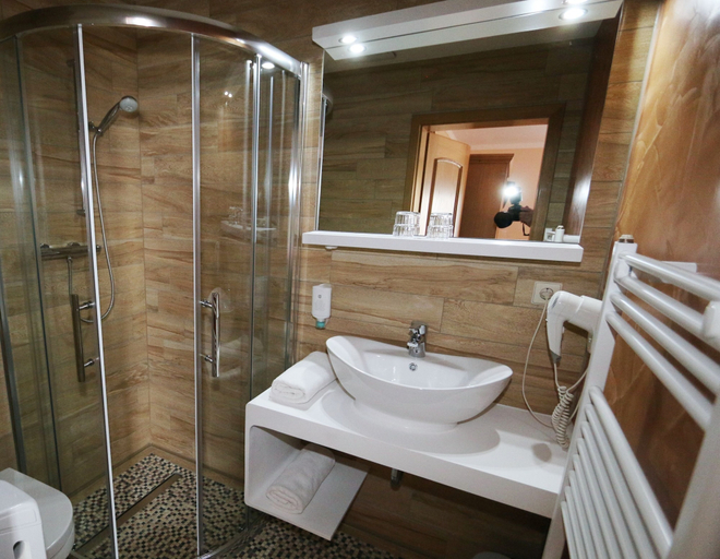 Bathroom 5, Hotel Sonnekalb, Burgenlandkreis