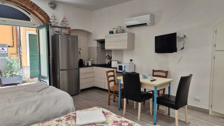 Private kitchen 3, Casa Isabella Monterosso, La Spezia